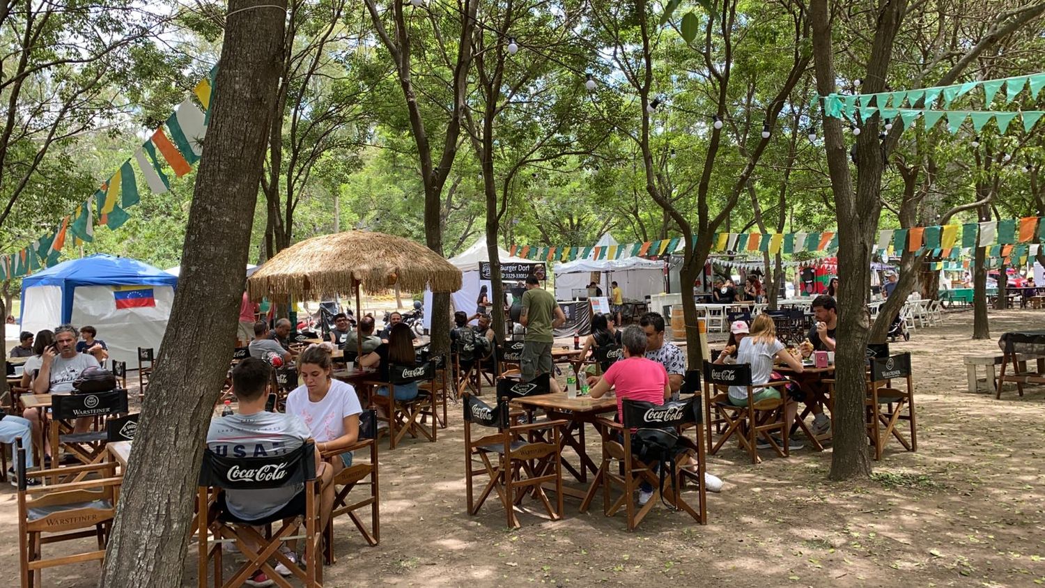 Tras un sábado multitudinario, segunda jornada de la Fiesta del Chopp