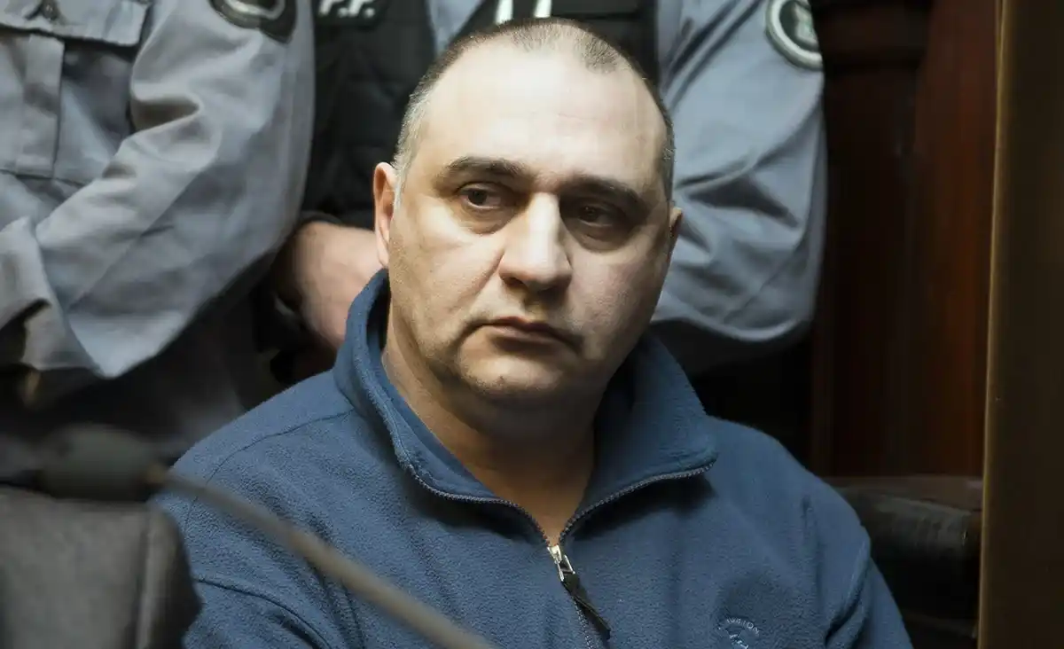 El ex portero trabaja en la cárcel por el sueldo tumbero por tareas menores.