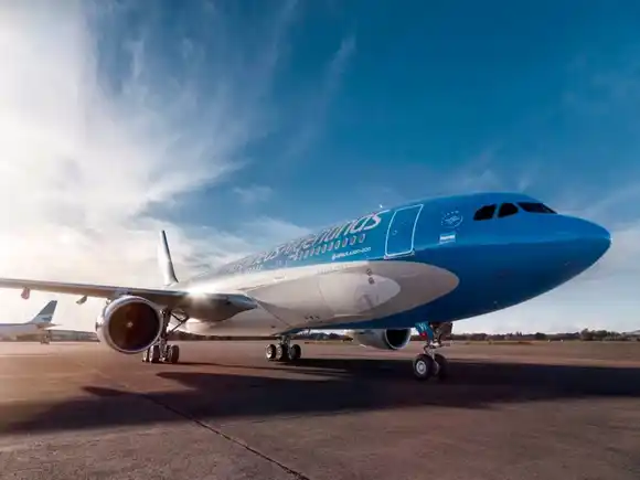 Aerolíneas Argentinas tendrá más vuelos a Miami en julio y sumará una nueva frecuencia diaria en el próximo verano