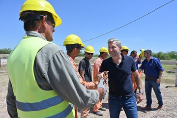 Frigerio recorrió la obra de saneamiento cloacal que dará solución definitiva a los vecinos de Villaguay