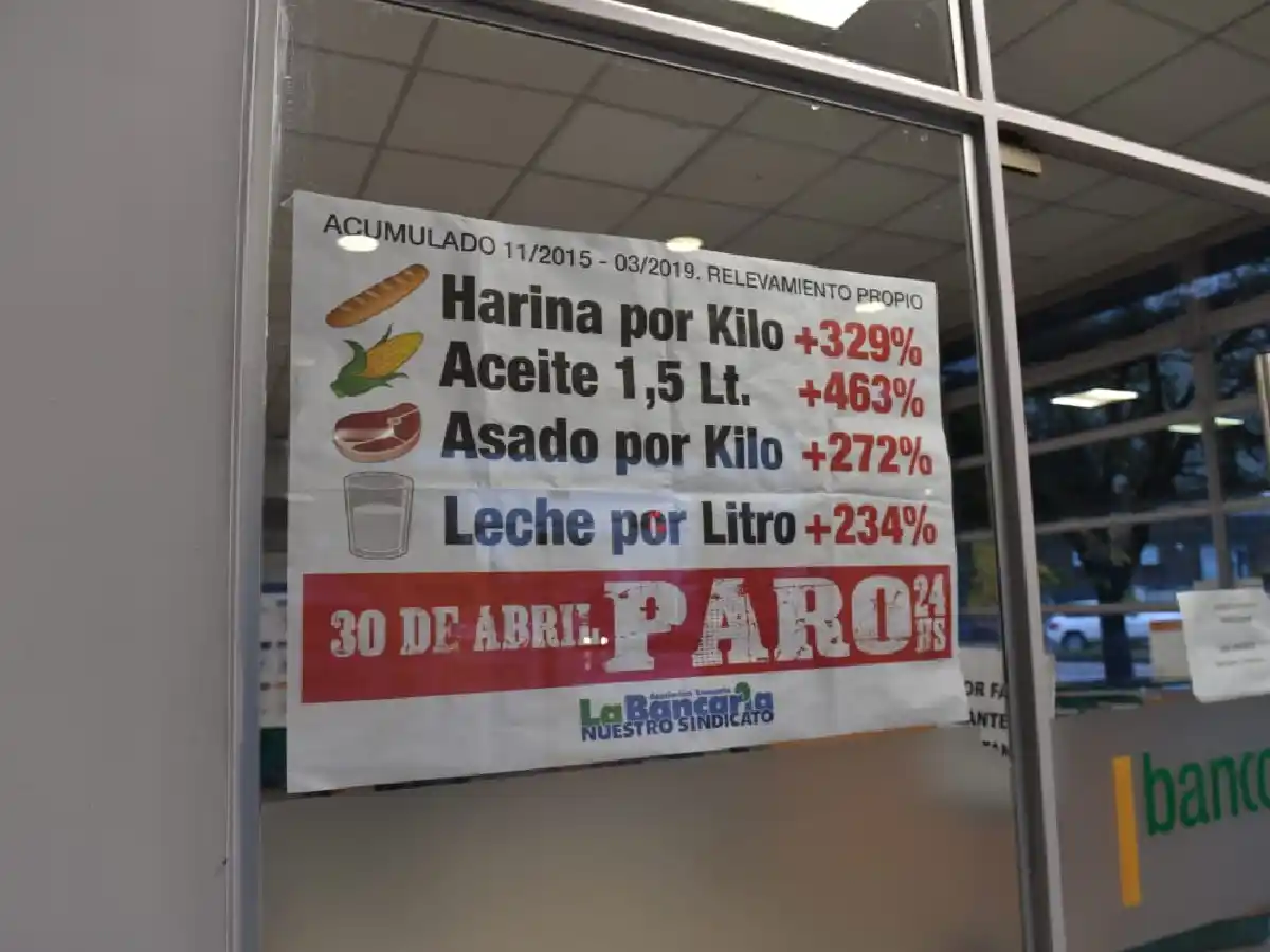 Por paro y feriado, la semana próxima no habrá atención en bancos durante 48 horas