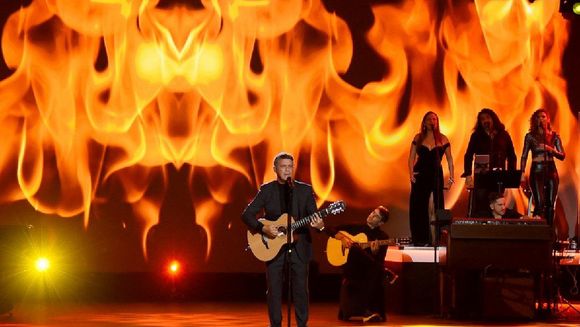 Alejandro Sanz cerró su dramática gira y este venezolano cantó con él