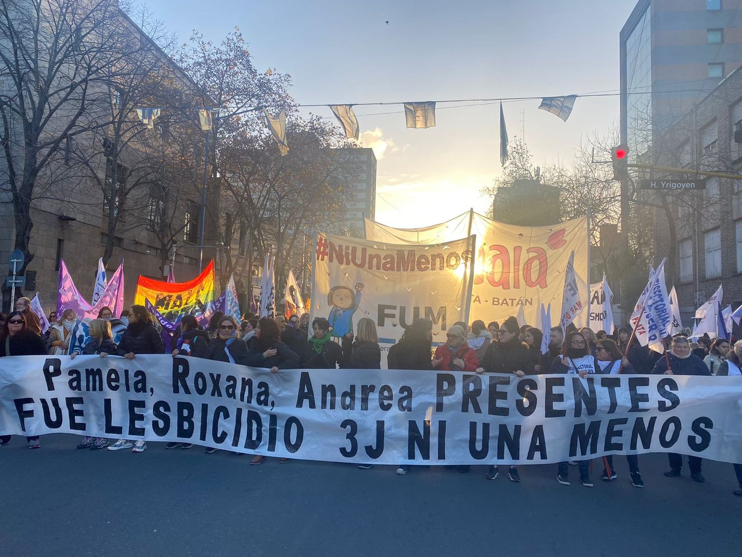 "Estamos jubiladas, pero no jubiladas de la vida", esbozó una representante de "La Revolución de las Viejas", un nuevo movimiento.