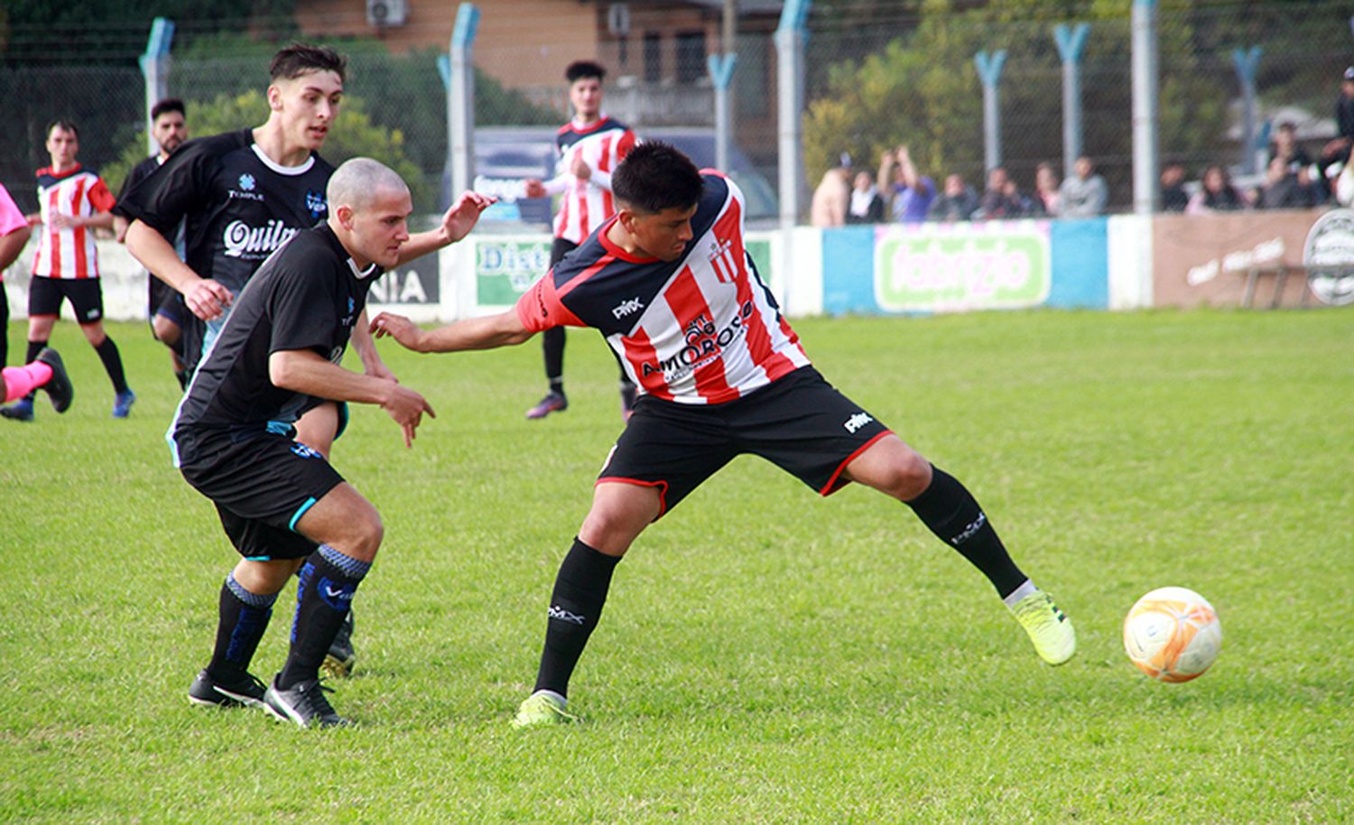 Fútbol local: se juega normalmente