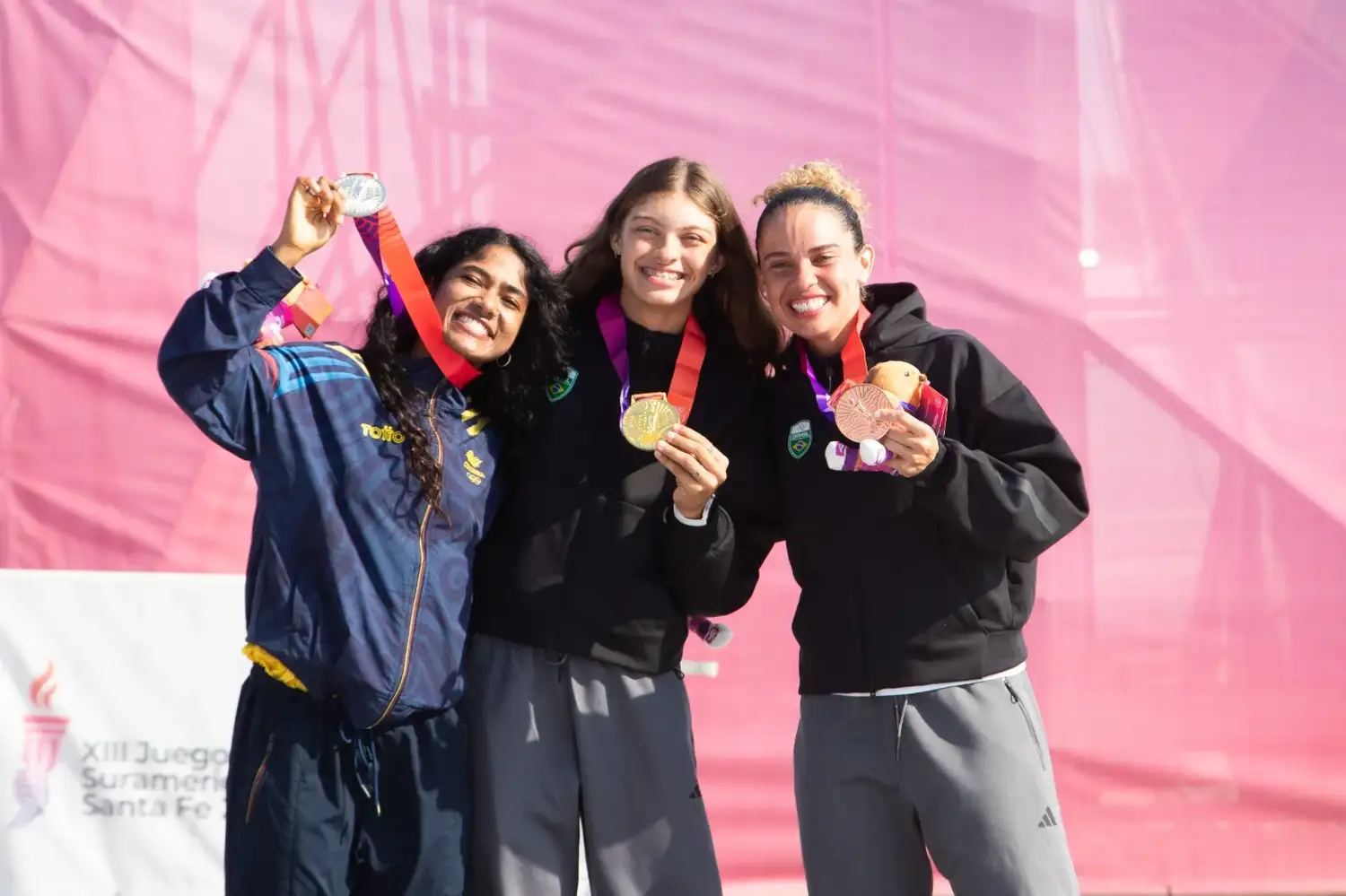 Skateboarding en Rafaela: Brasil y Perú se colgaron el oro en una jornada histórica - 1