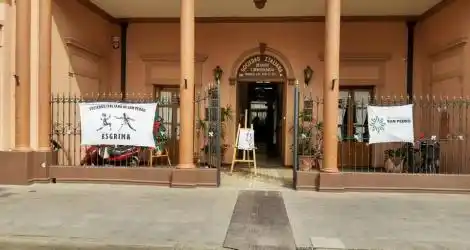 La Sociedad Italiana suspende todos sus talleres