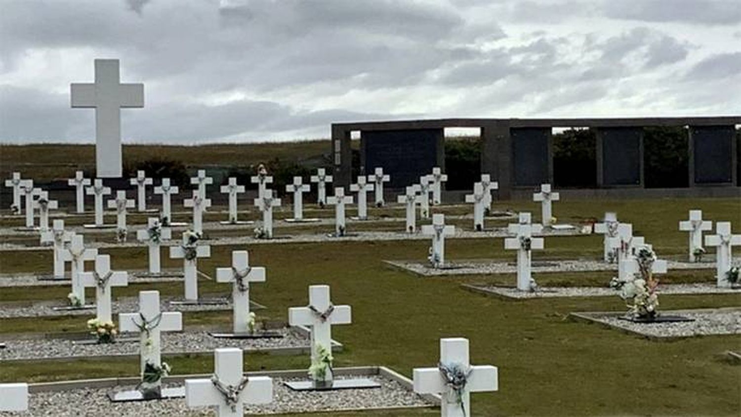 Encuentro, Pakapaka, DeporTV y Contar rinden homenaje a los caídos en Malvinas