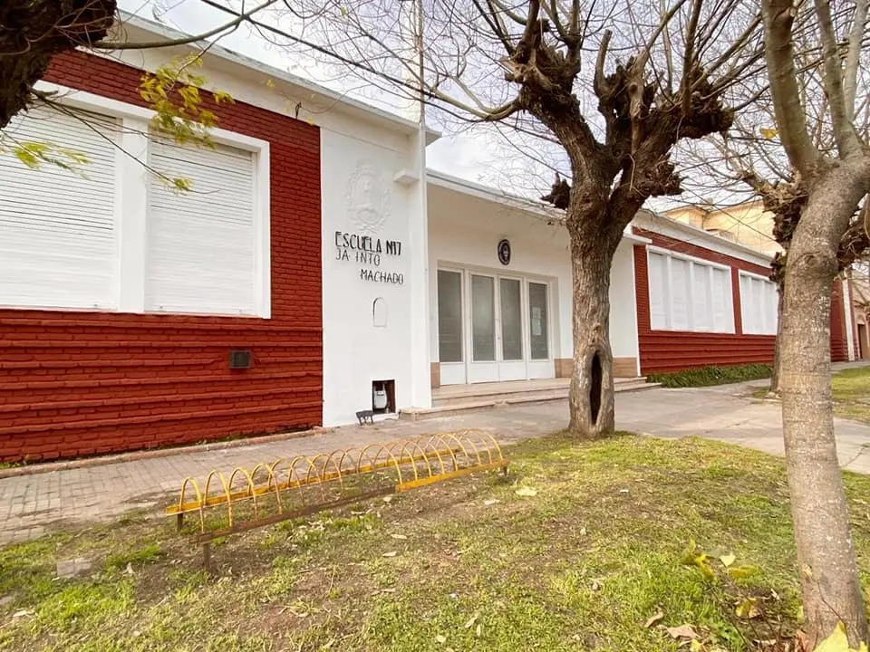 Educación: Trece escuelas de Chascomús tendrán una hora más de clases desde este lunes