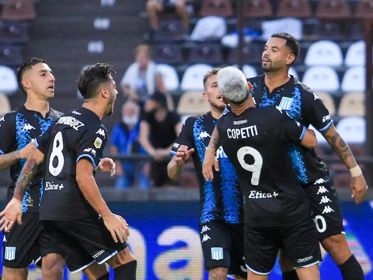 Racing ganó sobre la hora con un gol de Cardona