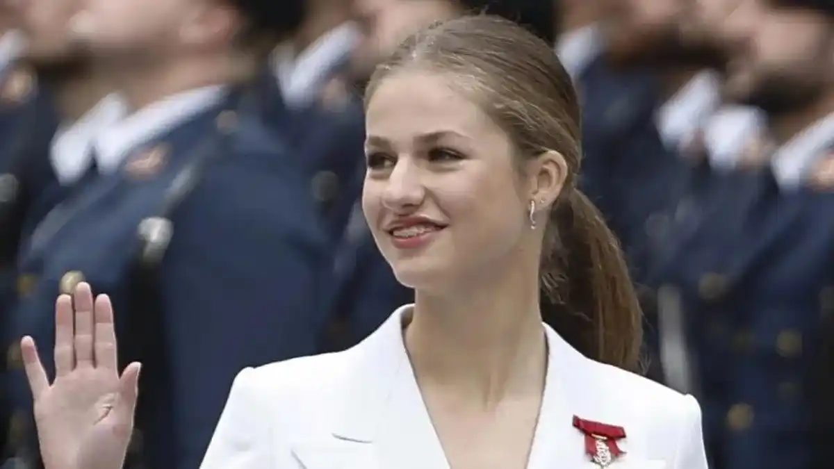 La princesa Leonor sigue los pasos de su madre para vestirse el día de su juramentación