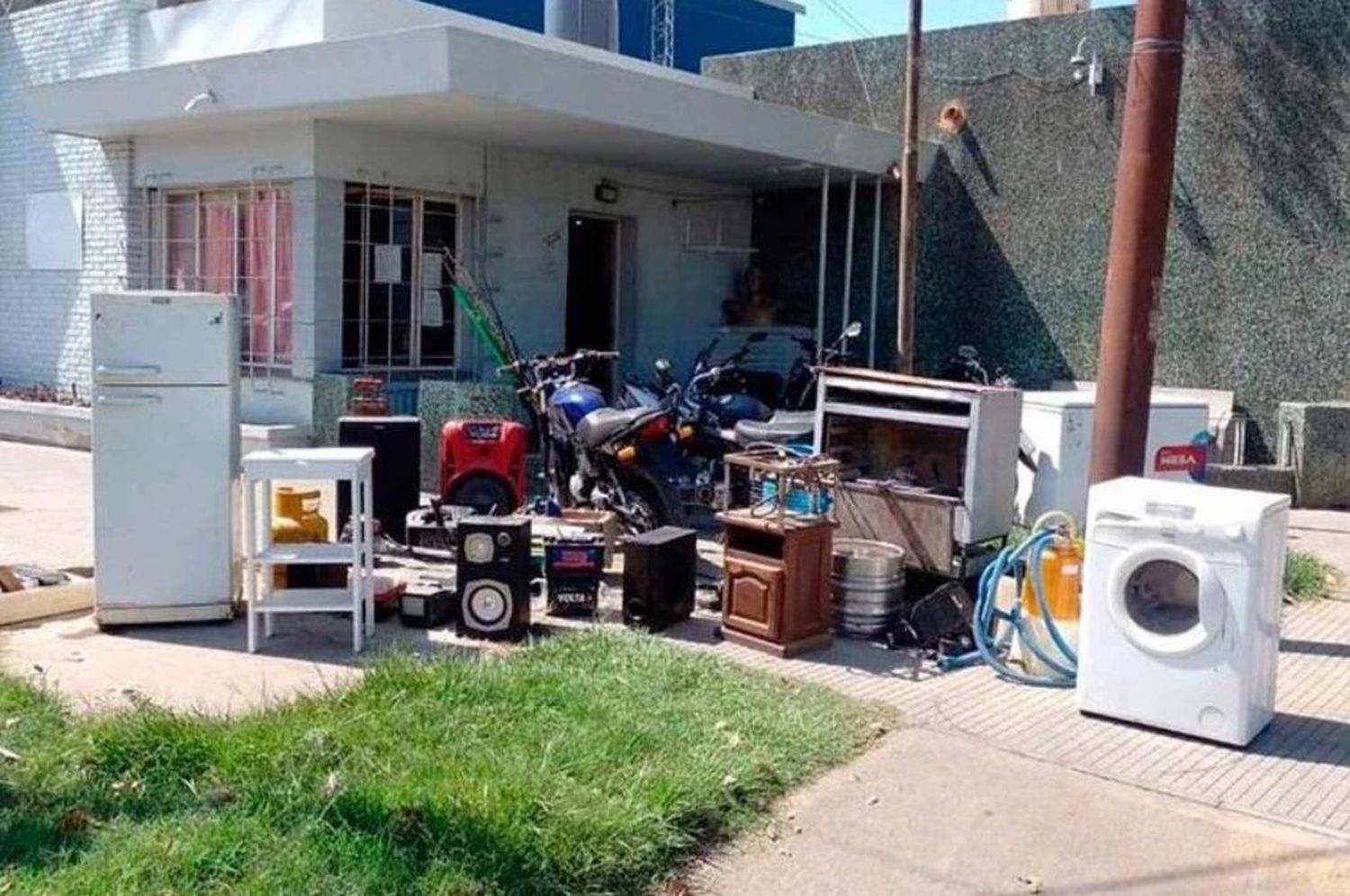 Allanamiento y desalojo en una vivienda en Santa Fe: el destape de una siniestra trama delictiva