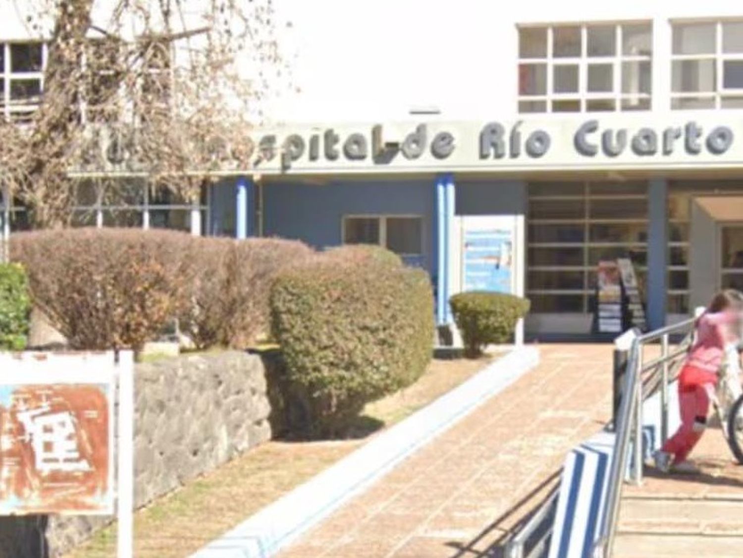 Una nena de 13 años lucha por su vida tras recibir un disparo en la cabeza. (Foto: Google Street View)