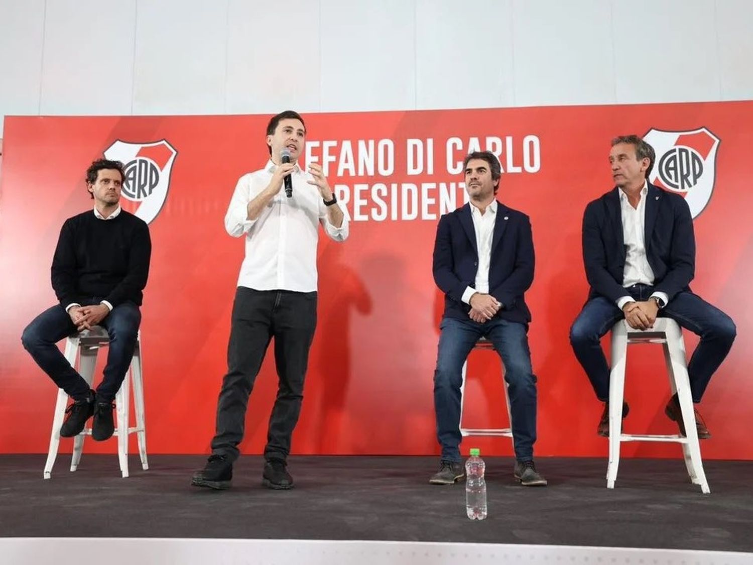 Di Carlo presentó su candidatura