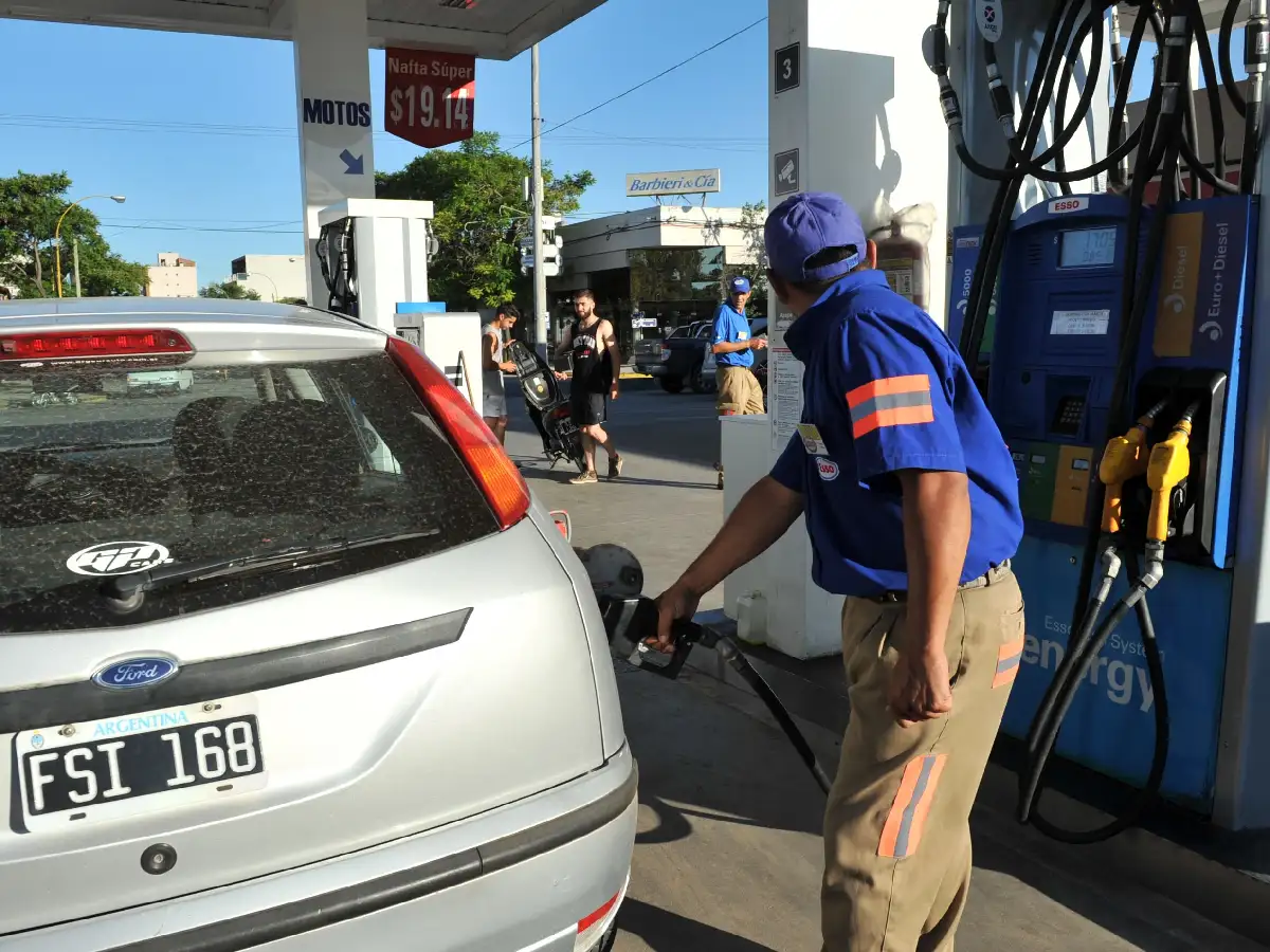 Aumentará otra vez el precio de las naftas a partir de enero