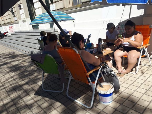 70 personas se inscribieron a la carrera de Enfermería en la primera jornada