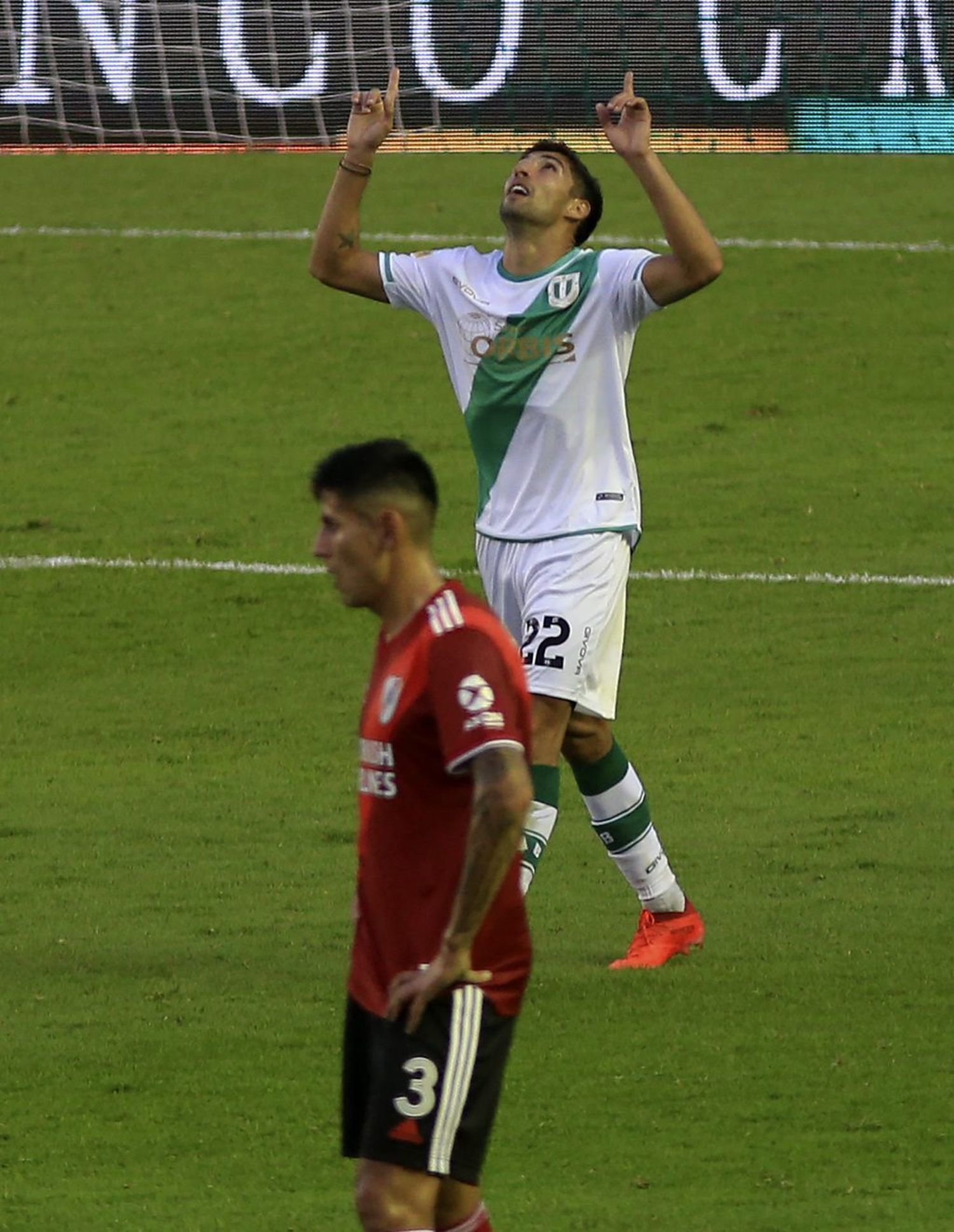 El tandilense Álvarez le amargó la tarde a River