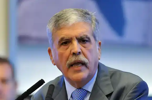 Ordenaron la detención de Julio De Vido tras quedar firme su condena por la tragedia de Once