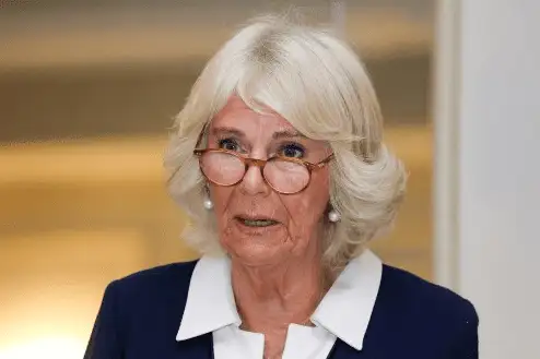 La reina Isabel II quiere que se llame reina consorte a Camila. Foto AFP