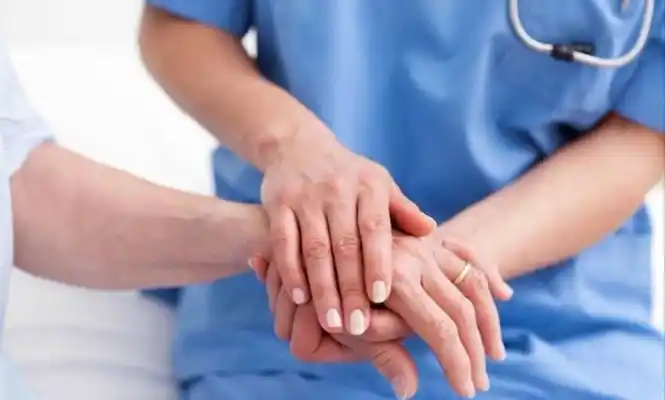 Estudiantes de enfermería reclaman por una sede propia: "Estamos de prestado"