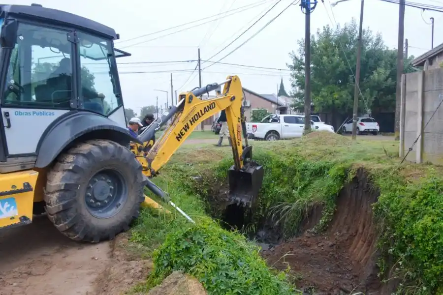 El Municipio realiza tareas de mantenimiento y limpieza de desagües