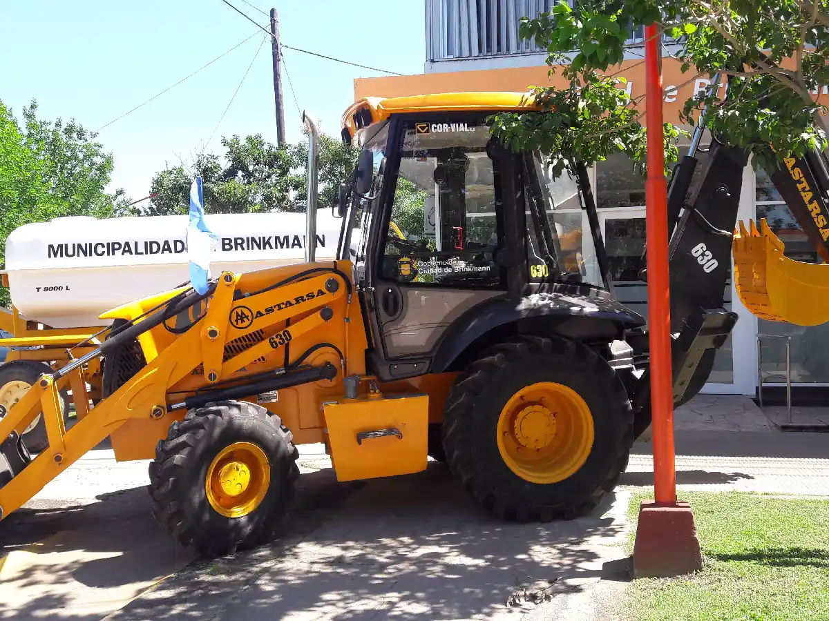 Brinkmann: municipio incorporó nueva maquinaria 