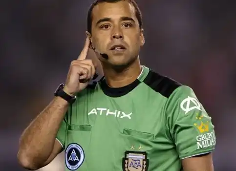 Diego Ceballlos, el polémico árbitro que dirigirá a Juventud el sábado 