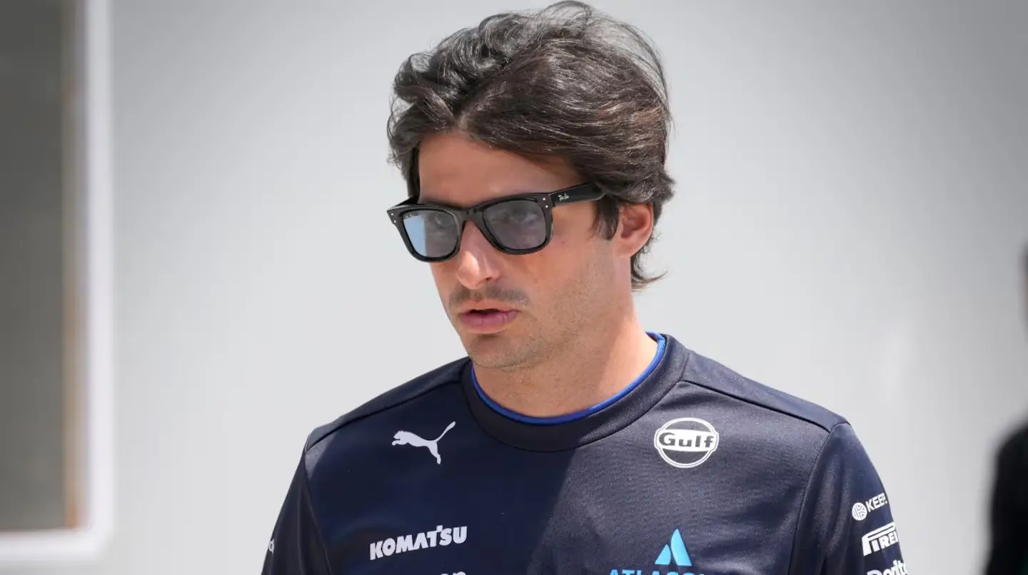 Carlos Sainz se enojó con el exingeniero de Franco Colapinto en Williams. (Foto: AP).