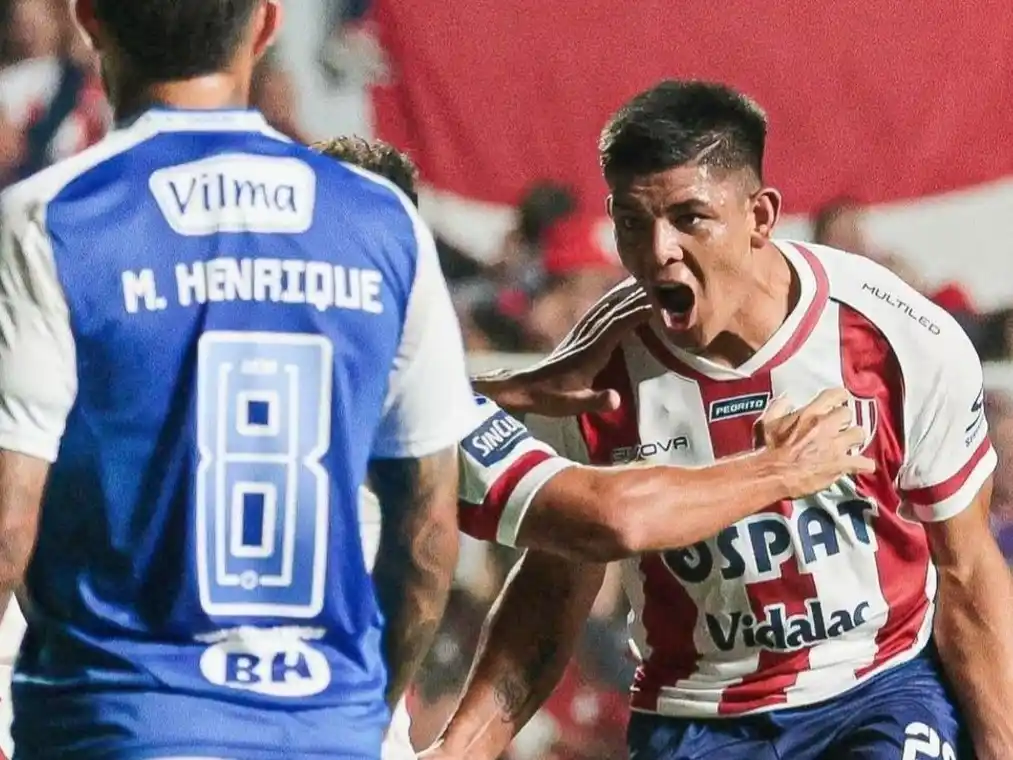 Unión quiere otra victoria en Chile