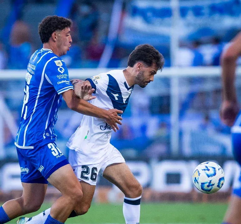 Vélez no logró pasar del empate ante Godoy Cruz para desprenderse en lo alto de la Liga Profesional
