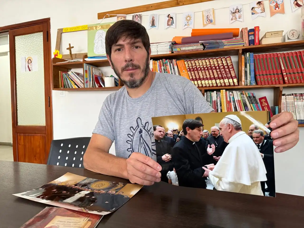 El padre Andrés compartió el recuerdo de sus encuentros con el Papa Francisco.