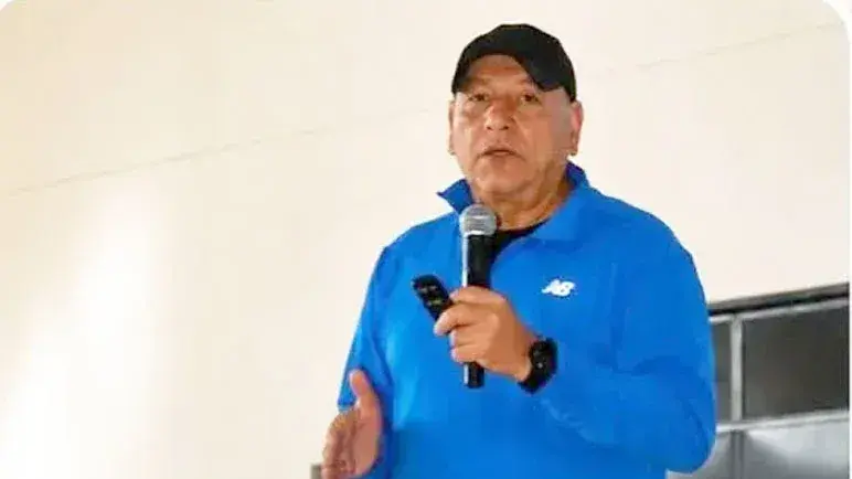 Disertante profesor Alfredo Cevey