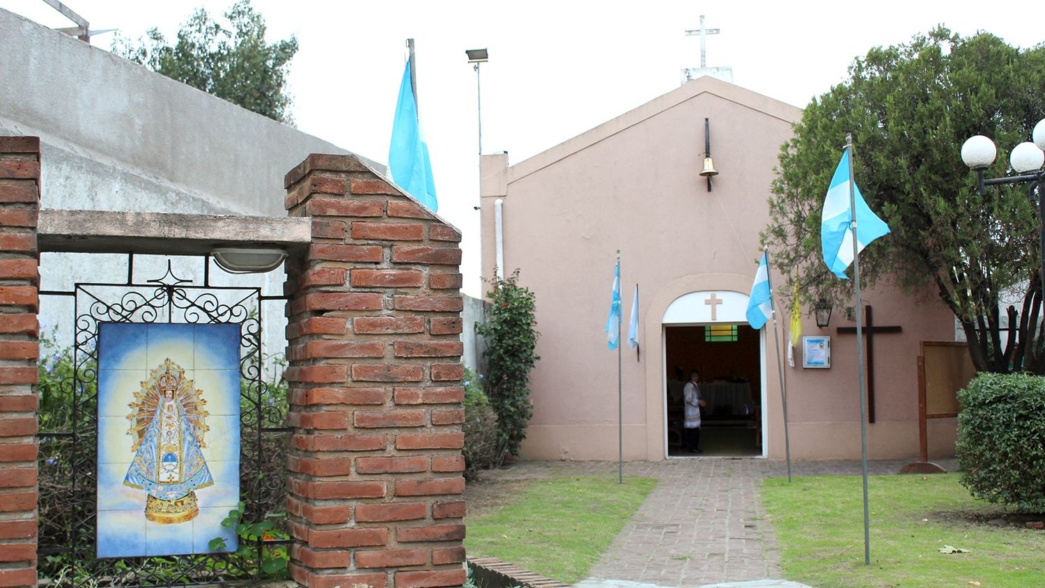 En Quequén. Capilla de Luján