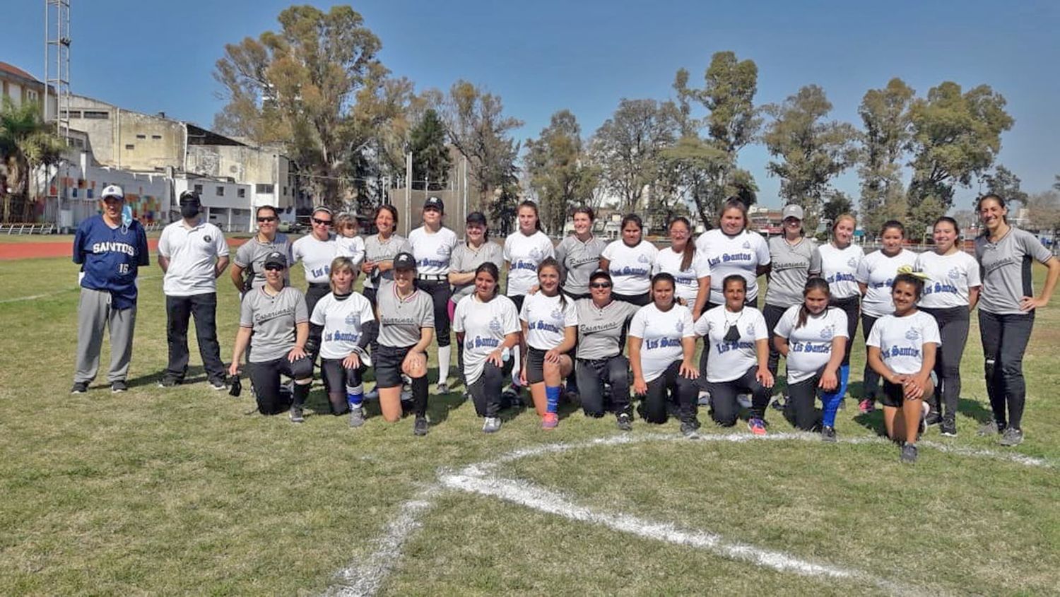 Prosigue la liga de Softbol municipal