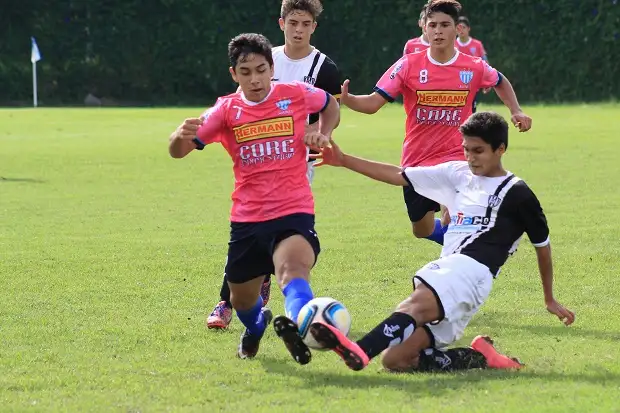 El Decano repartió puntos con el Ferroviario