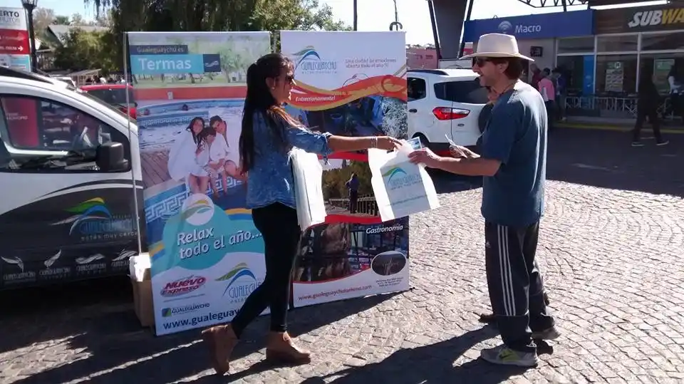 Gualeguaychú se promociona en el Puerto de Frutos