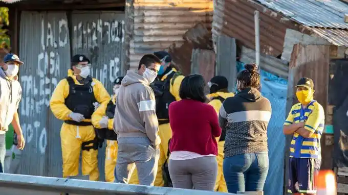 Argentina: hubo 2.667 contagios y 44 muertos en un día por Covid