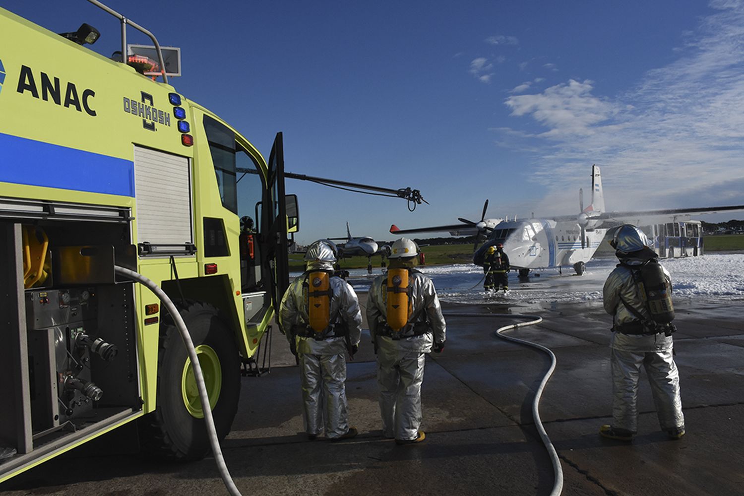 Realizaron un simulacro de emergencia aérea en el Aeroparque Jorge Newbery