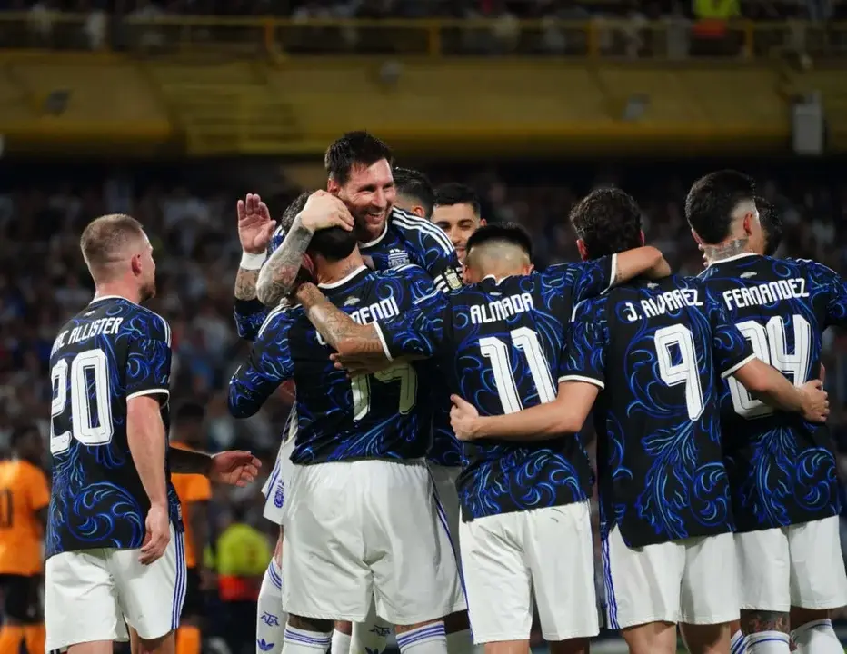 Argentina cayó al tercer puesto del ranking FIFA previo al Mundial 2026