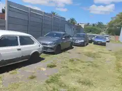 Allanamientos en Tandil: arrestaron a dos personas y secuestraron ocho vehículos