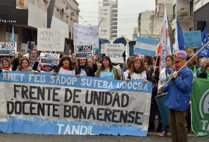 “Si Lunghi se quiere tomar un café con Morales va a tener que ser fuera de Tandil”