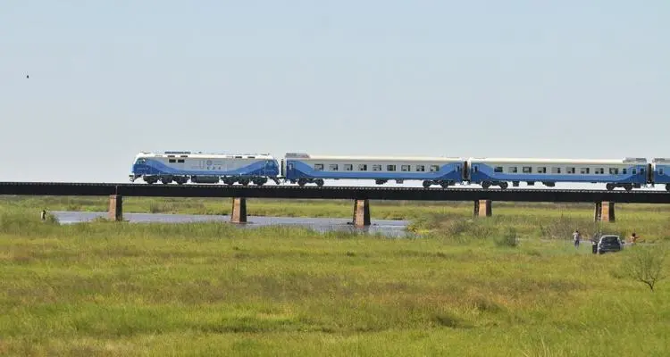 El nuevo tren Buenos Aires – Rosario pasó por San Pedro