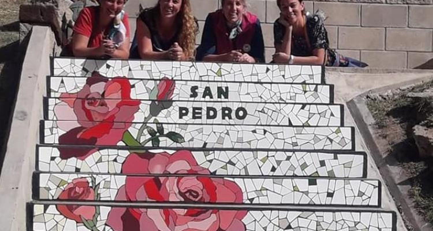 Mosaiquismo: Culmina un nuevo tramo de la Escalera de las Flores