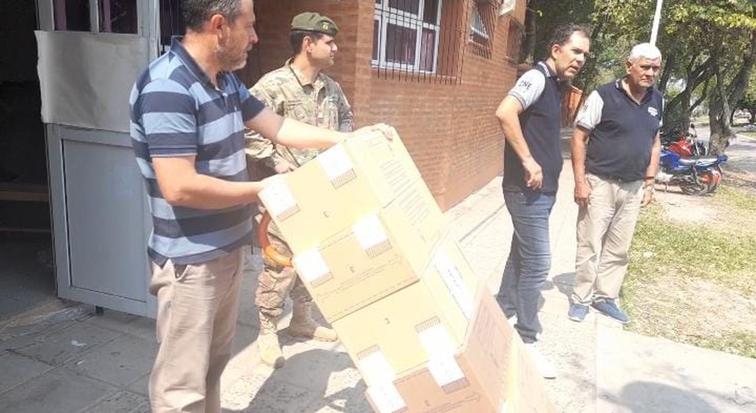 Comando Electoral desplegó el personal que custodiará las escuelas del interior provincial