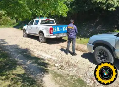 Una funcionaria policial resultó herida tras ser embestida por una menor en motocicleta que se dio a la fuga en Victoria