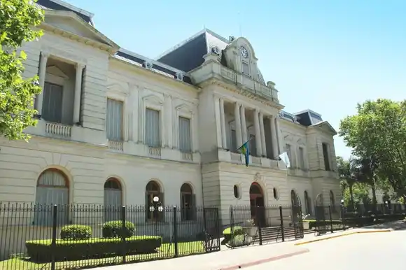 Designaron en Zárate a una IA como directora de Atención al Vecino No Humana