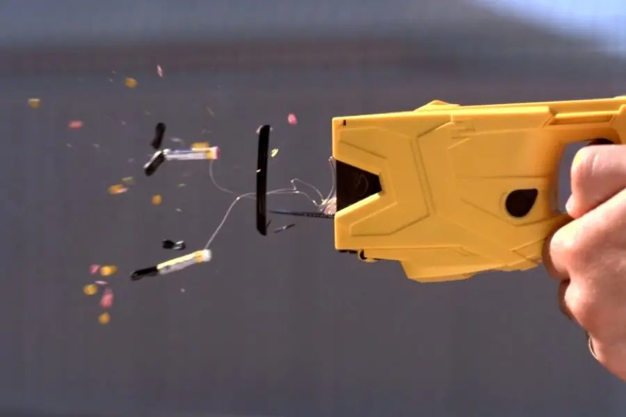Provincia adquirió100 pistolas Taser y 100 lanzadoras Byrna