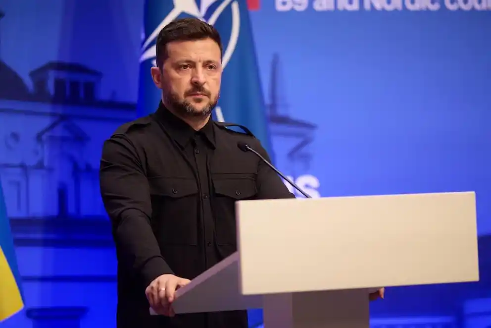 Zelensky señaló que no existe un entendimiento sobre el control de la central nuclear de Zaporizhia, ocupada por Rusia,