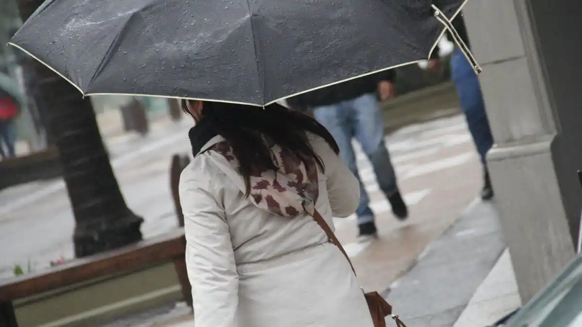 Rige un alerta para Entre Ríos por vientos fuertes con ráfagas