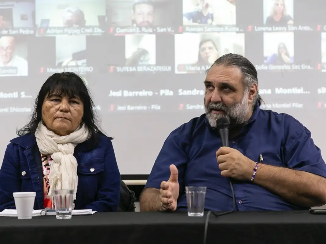Docentes de todo el país paran este jueves en reclamo por salarios y presupuesto