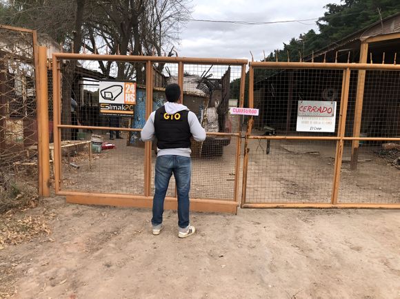 Clausuraron la chatarrería de la "ruta del cobre" por falta de habilitación municipal